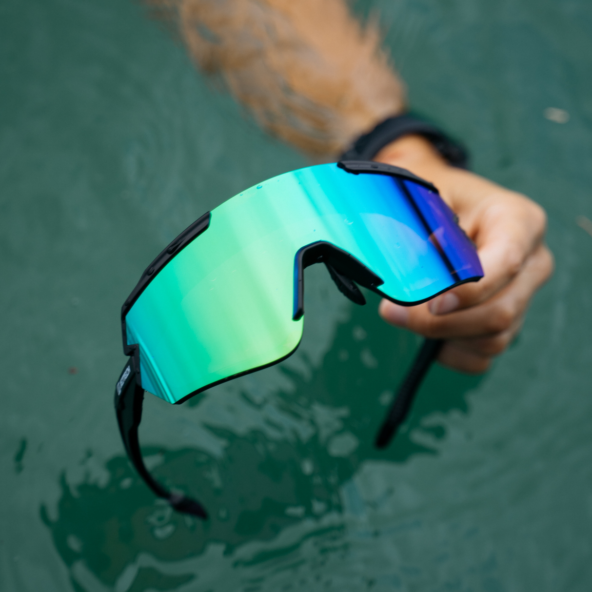JET TECH HYBRID SUNGLASSES & GOGGLES 2 IN 1 KIT
