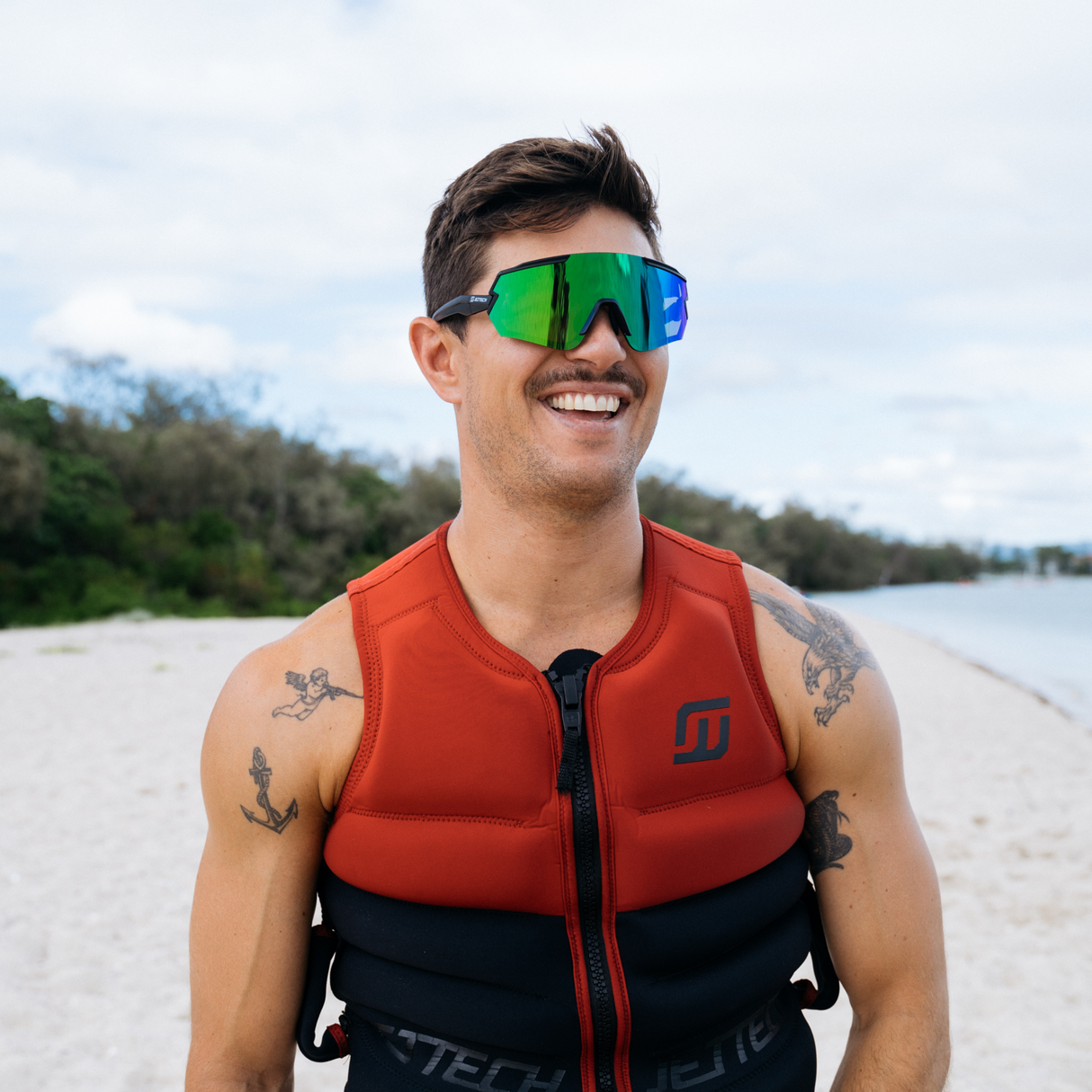 JET TECH HYBRID SUNGLASSES & GOGGLES 2 IN 1 KIT