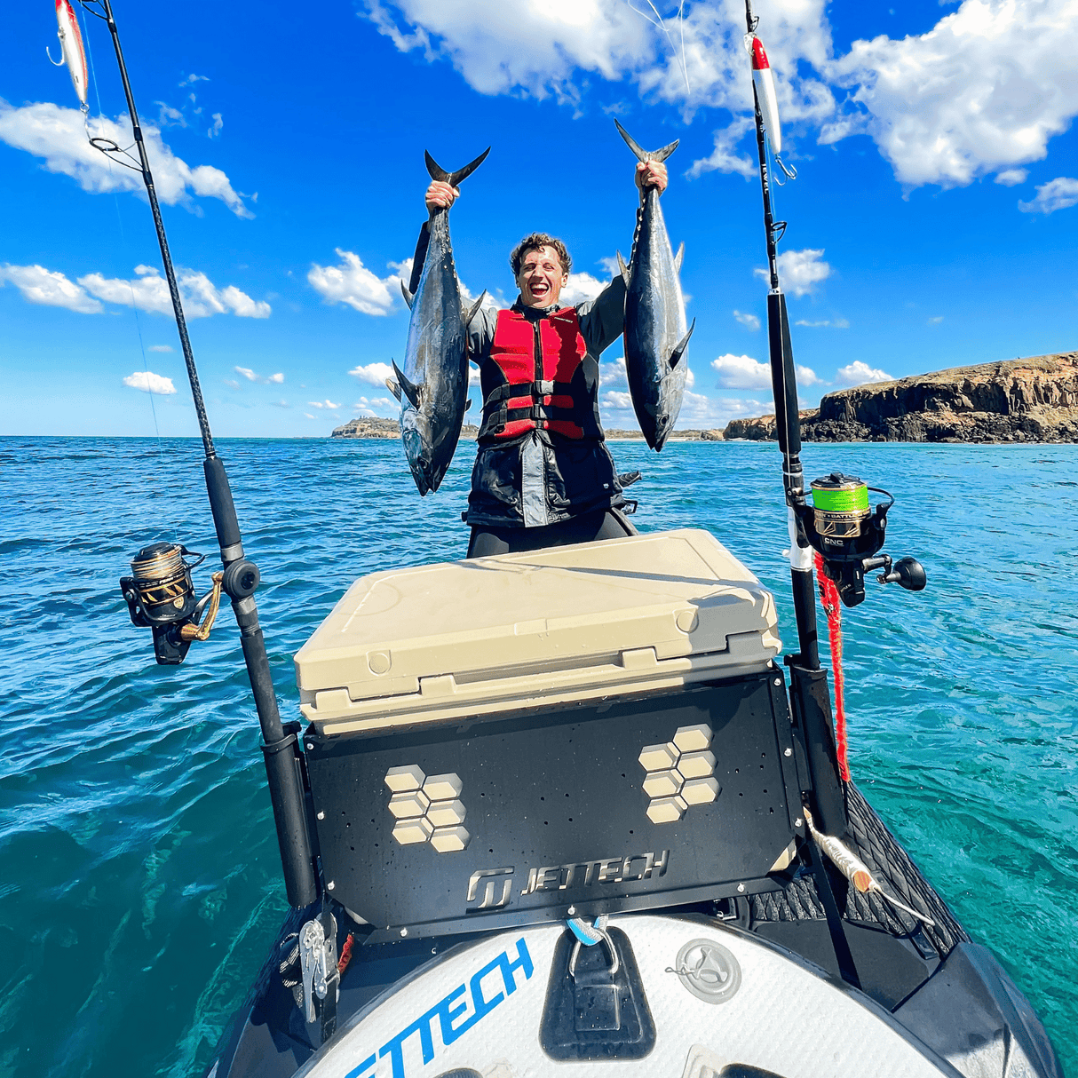 JET TECH ADVENTURE FISH BOX