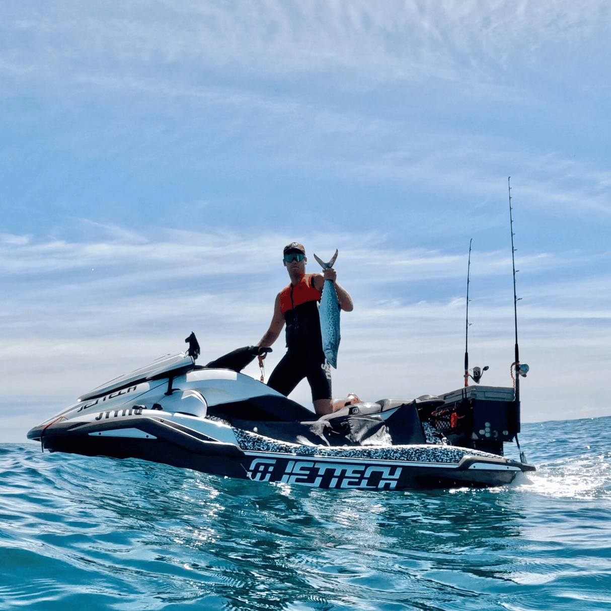 JET TECH ADVENTURE FISH BOX